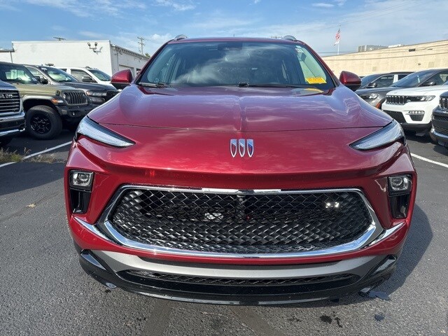 2024 Buick Encore GX Sport Touring photo 2