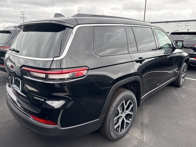 2025 Jeep Grand Cherokee Limited photo 4