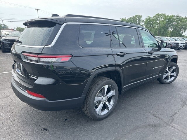 2025 Jeep Grand Cherokee Limited photo 4