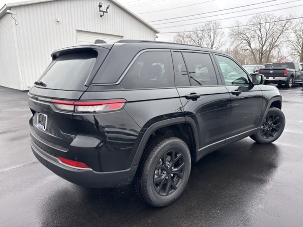 New 2026 Jeep Grand Cherokee ALTITUDE 4X4 Sport Utility