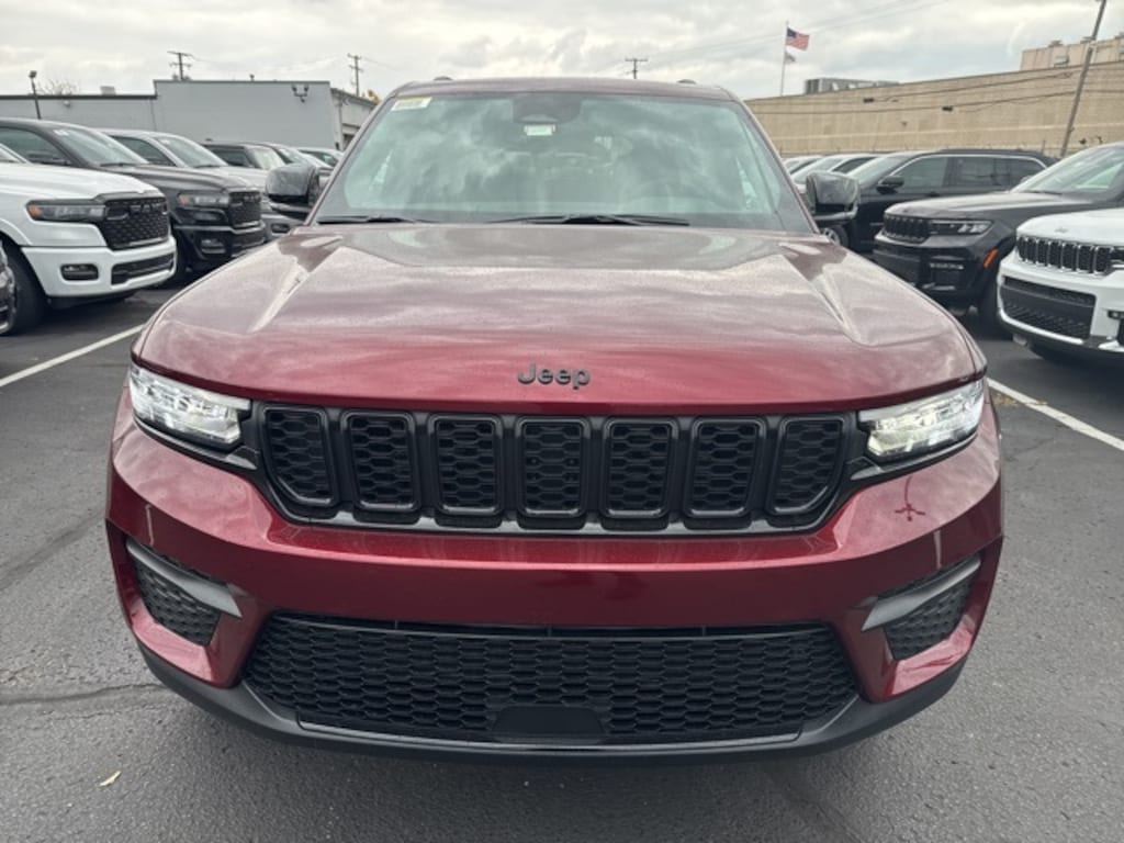 New 2025 Jeep Grand Cherokee ALTITUDE X 4X4 Sport Utility