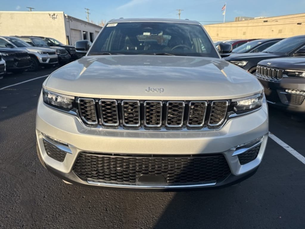 New 2025 Jeep Grand Cherokee LIMITED 4X4 Sport Utility