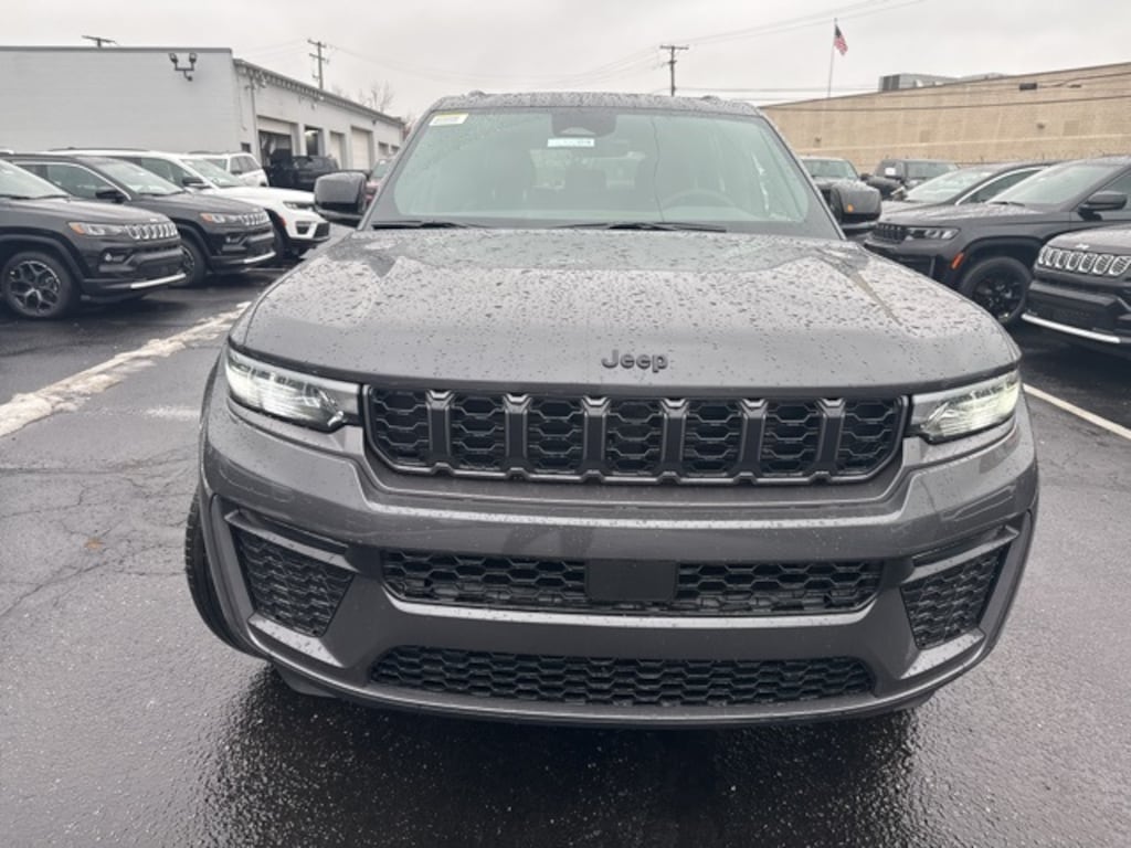 New 2026 Jeep Grand Cherokee LIMITED 4X4 Sport Utility