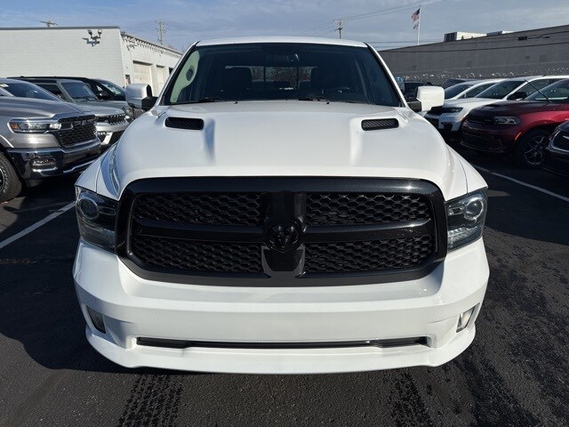 2017 Ram 1500 Sport photo 2