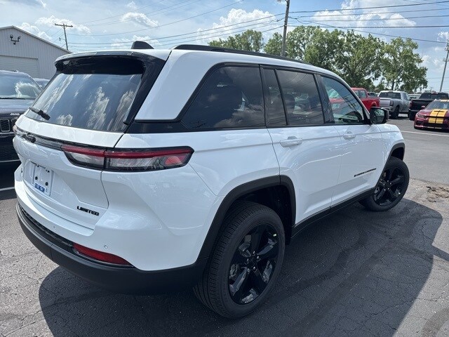 2025 Jeep Grand Cherokee Limited photo 4