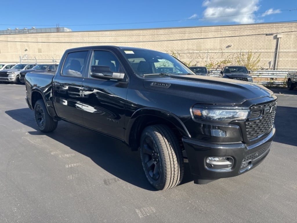 New 2026 Ram 1500 BIG HORN CREW CAB 4X4 5'7 BOX Pickup
