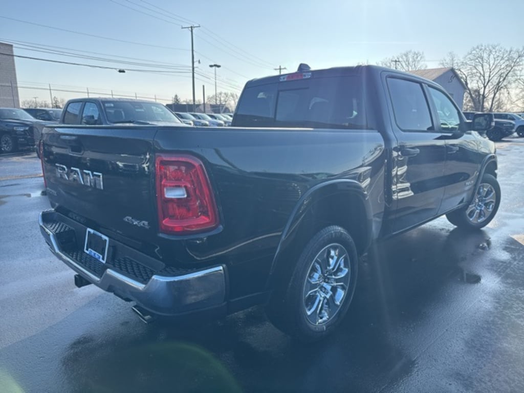 New 2026 Ram 1500 BIG HORN CREW CAB 4X4 5'7 BOX Pickup