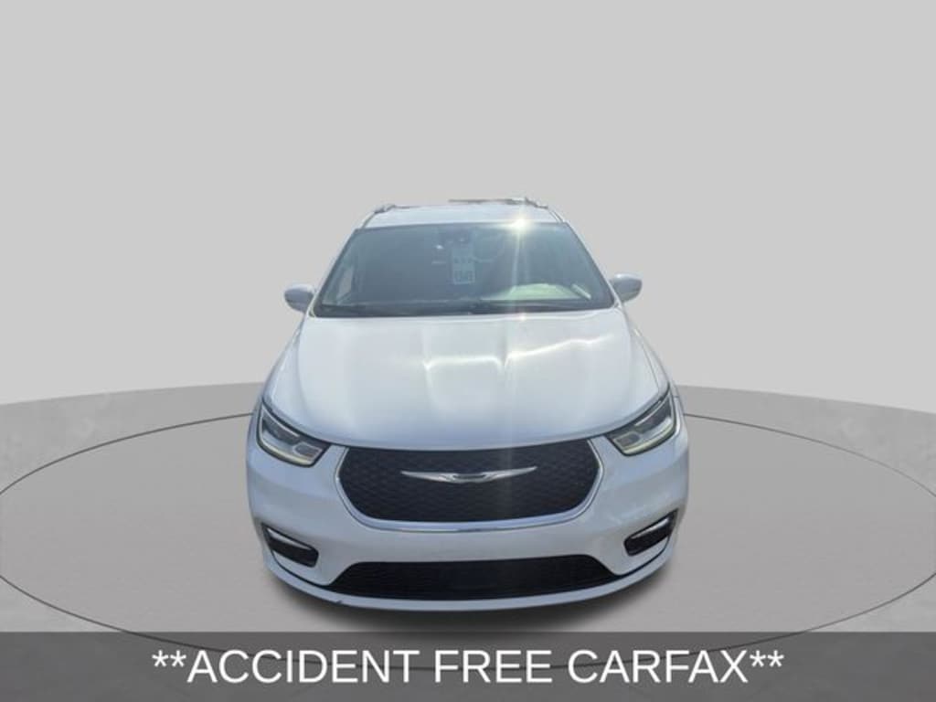 Used 2022 Chrysler Pacifica Touring L Van Passenger Van