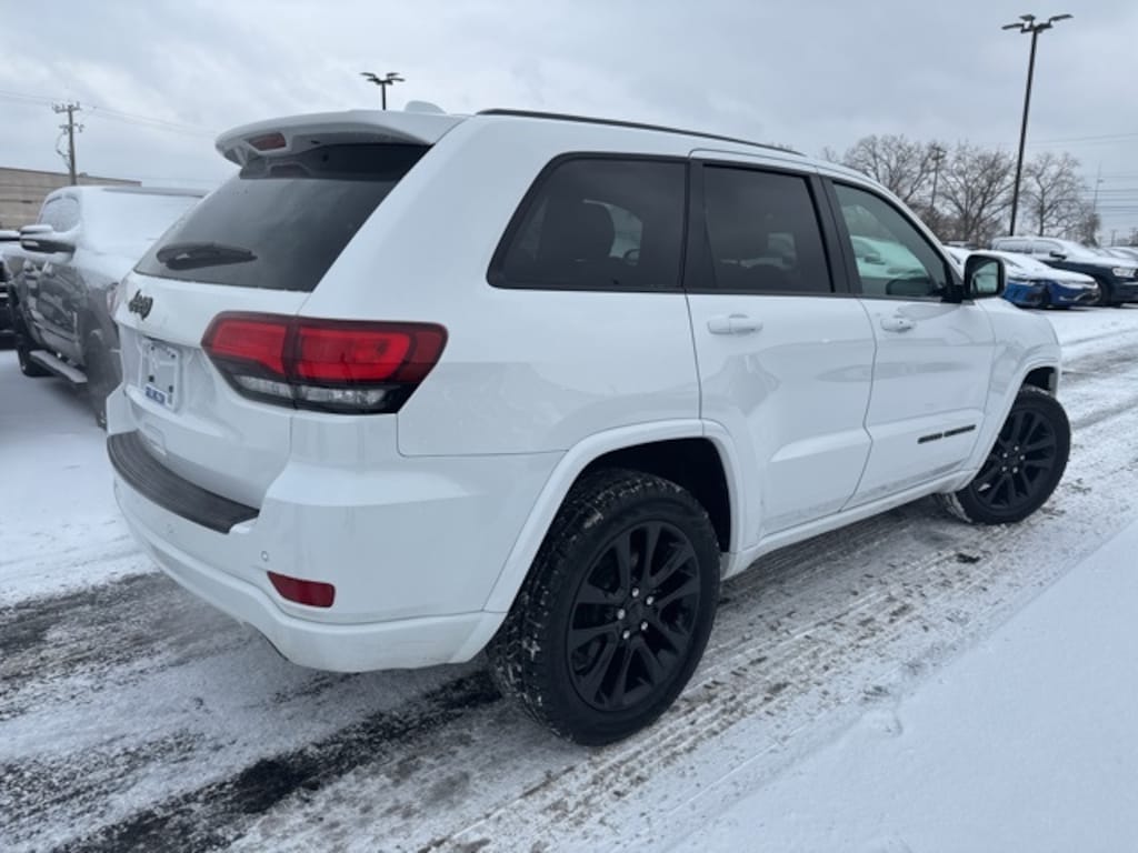 Certified 2020 Jeep Grand Cherokee Laredo SUV