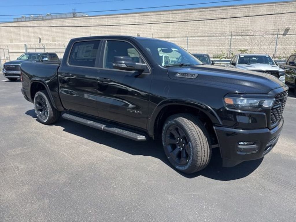 New 2026 Ram 1500 BIG HORN CREW CAB 4X4 5'7 BOX Pickup