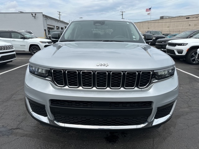 Certified 2023 Jeep Grand Cherokee L Limited with VIN 1C4RJKBG1P8833716 for sale in Roseville, MI