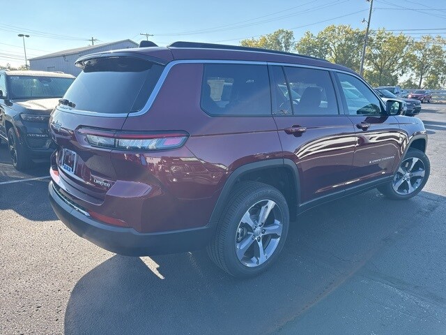 2025 Jeep Grand Cherokee Limited photo 4