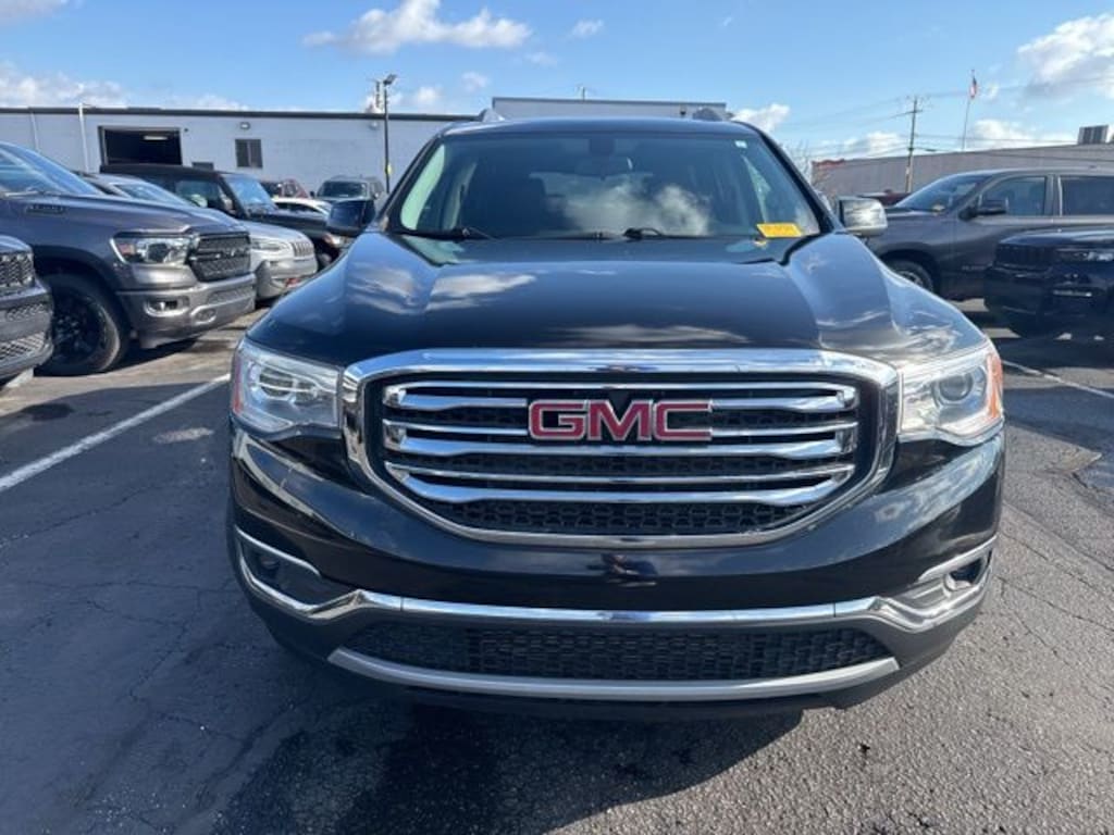 Used 2019 GMC Acadia SLE-2 SUV