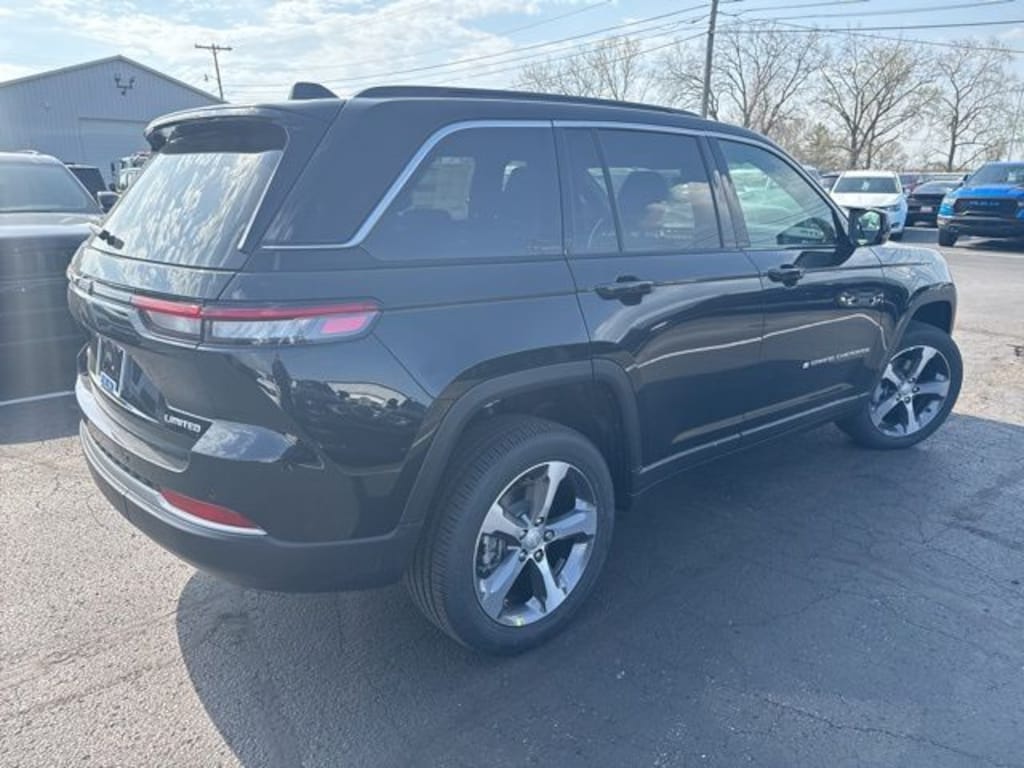 New 2026 Jeep Grand Cherokee LIMITED 4X4 Sport Utility