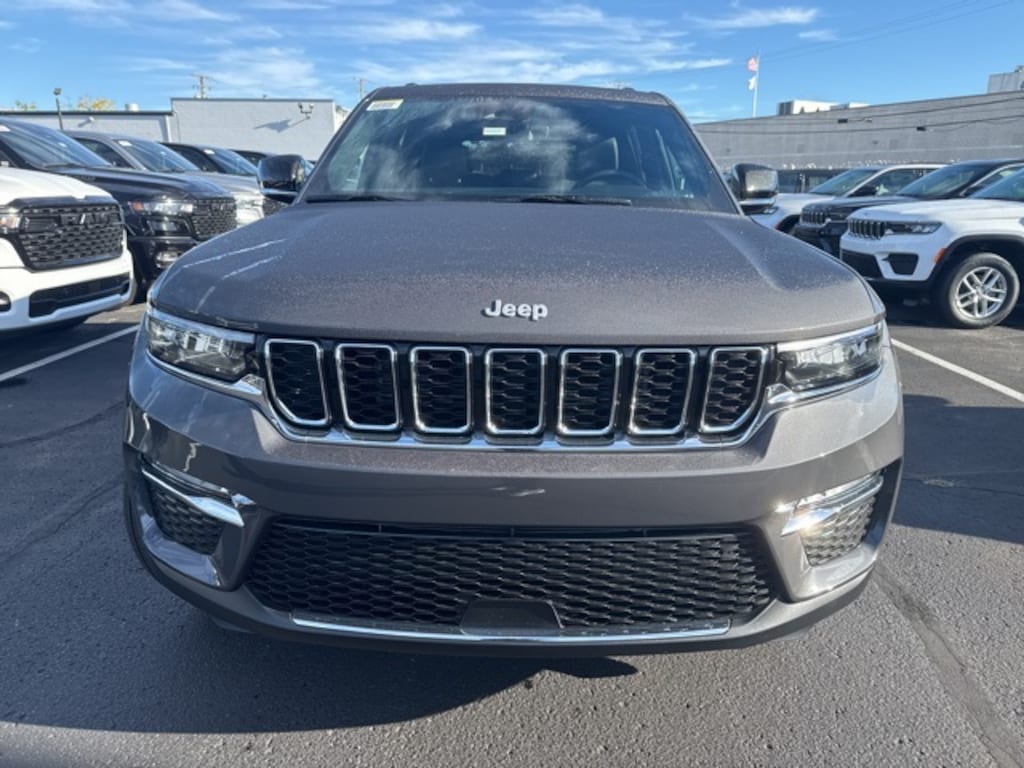 New 2025 Jeep Grand Cherokee LIMITED 4X4 Sport Utility