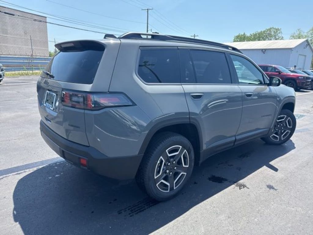 New 2026 Jeep Cherokee LAREDO 4X4 Sport Utility