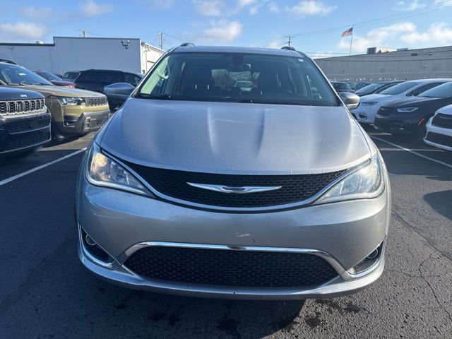Used 2018 Chrysler Pacifica Touring L Plus with VIN 2C4RC1EG3JR228219 for sale in Roseville, MI