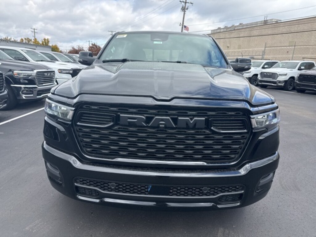 New 2026 Ram 1500 BIG HORN CREW CAB 4X4 5'7 BOX Pickup