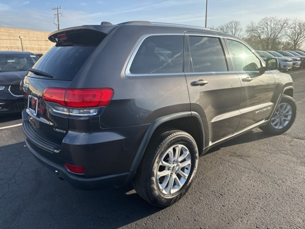 Used 2016 Jeep Grand Cherokee Laredo 4x4 SUV