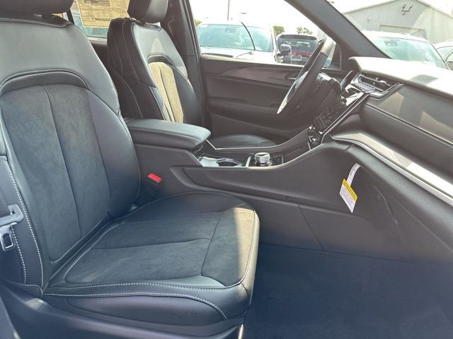 2024 Jeep Grand Cherokee Altitude - Photo 32