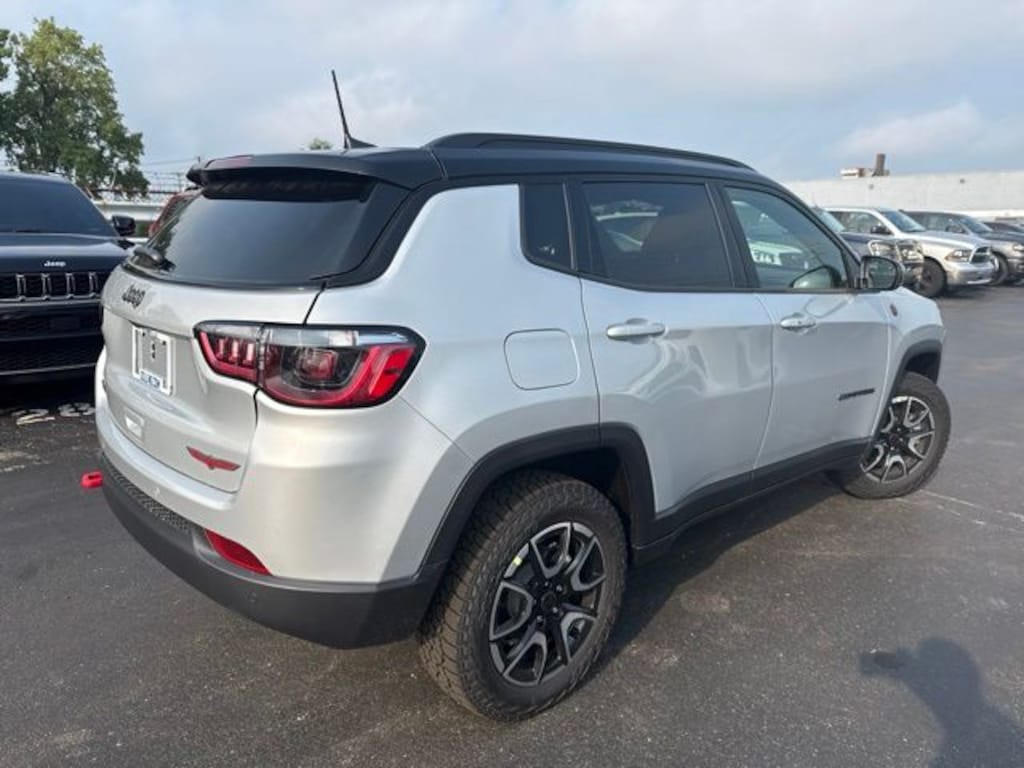 New 2026 Jeep Compass TRAILHAWK 4X4 Sport Utility
