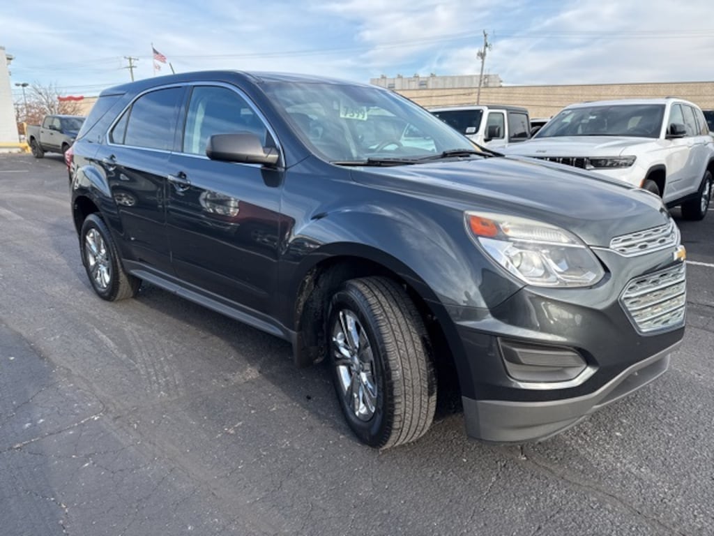 Used 2017 Chevrolet Equinox LS SUV