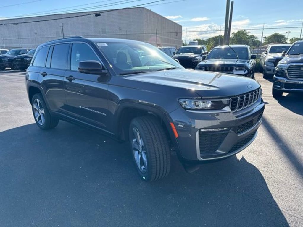 New 2026 Jeep Grand Cherokee LIMITED 4X4 Sport Utility