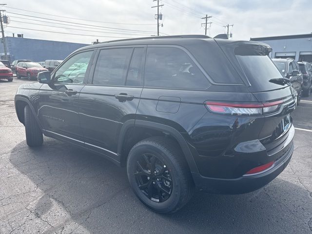 2026 Jeep Grand Cherokee Laredo - Photo 6