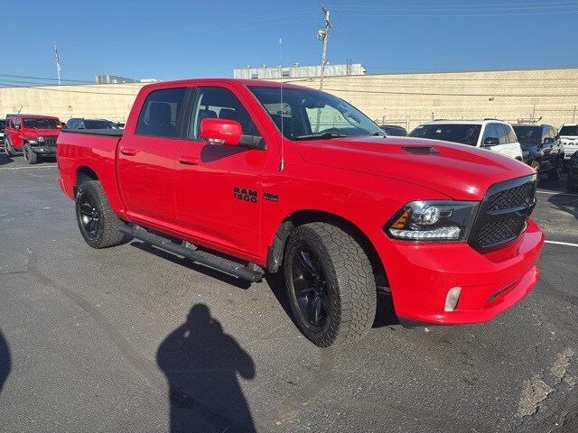2017 Ram 1500 Sport photo 3