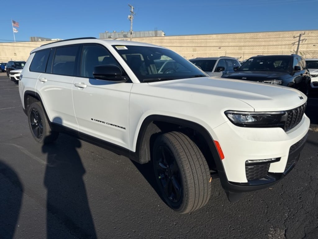 New 2025 Jeep Grand Cherokee L LIMITED 4X4 Sport Utility