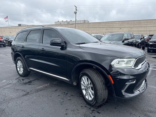 2022 Dodge Durango SXT photo 3