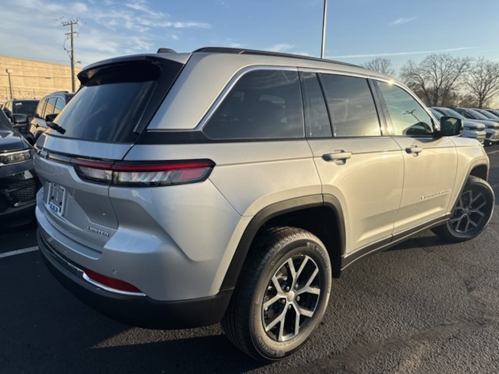 New 2025 Jeep Grand Cherokee LIMITED 4X4 Sport Utility