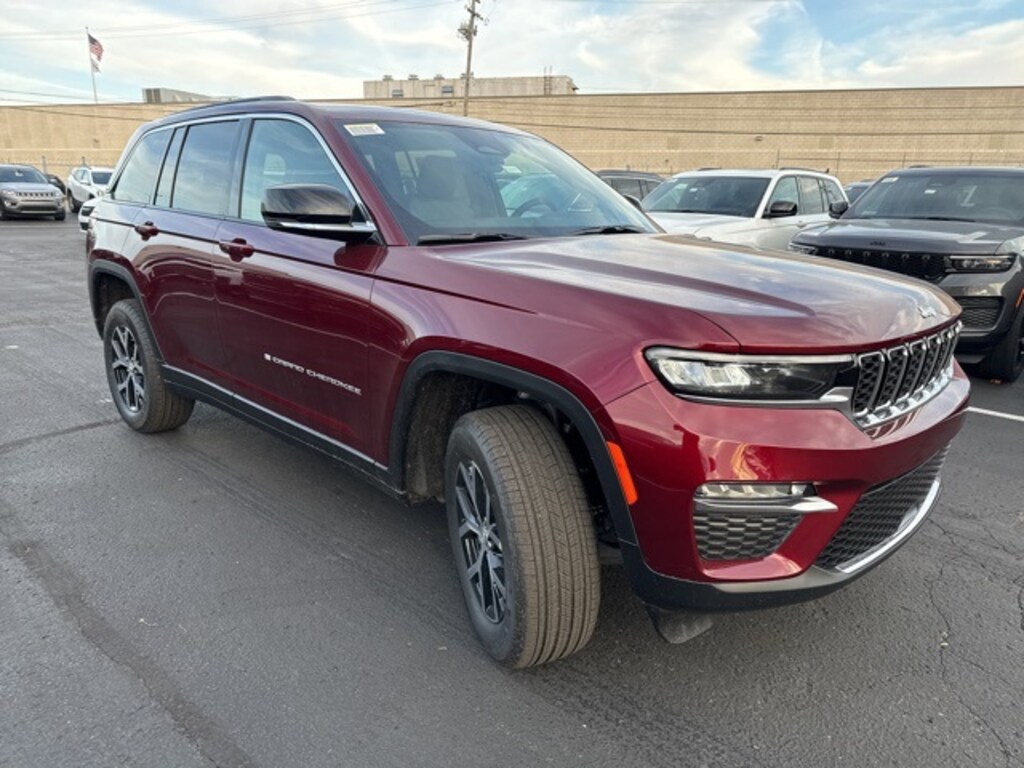 New 2025 Jeep Grand Cherokee LIMITED 4X4 Sport Utility