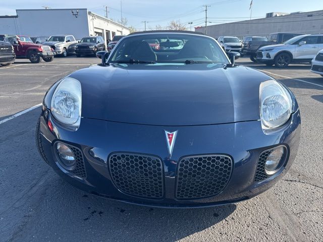 Used 2007 Pontiac Solstice GXP with VIN 1G2MG35X67Y142244 for sale in Roseville, MI
