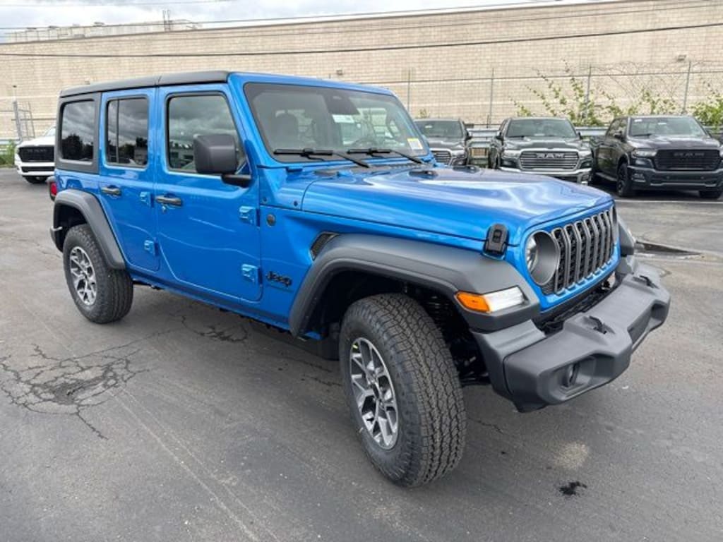 New 2026 Jeep Wrangler 4-DOOR SPORT S Sport Utility