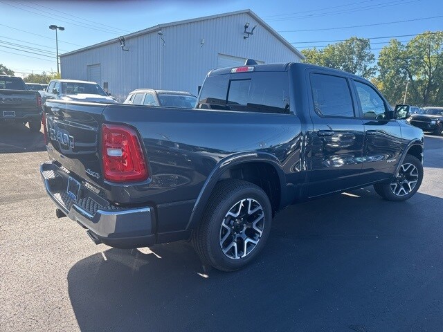 2025 Ram 1500 Laramie photo 4