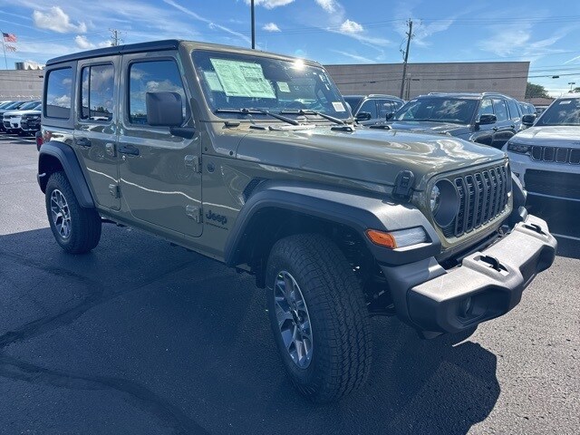 2025 Jeep Wrangler Sport S photo 3