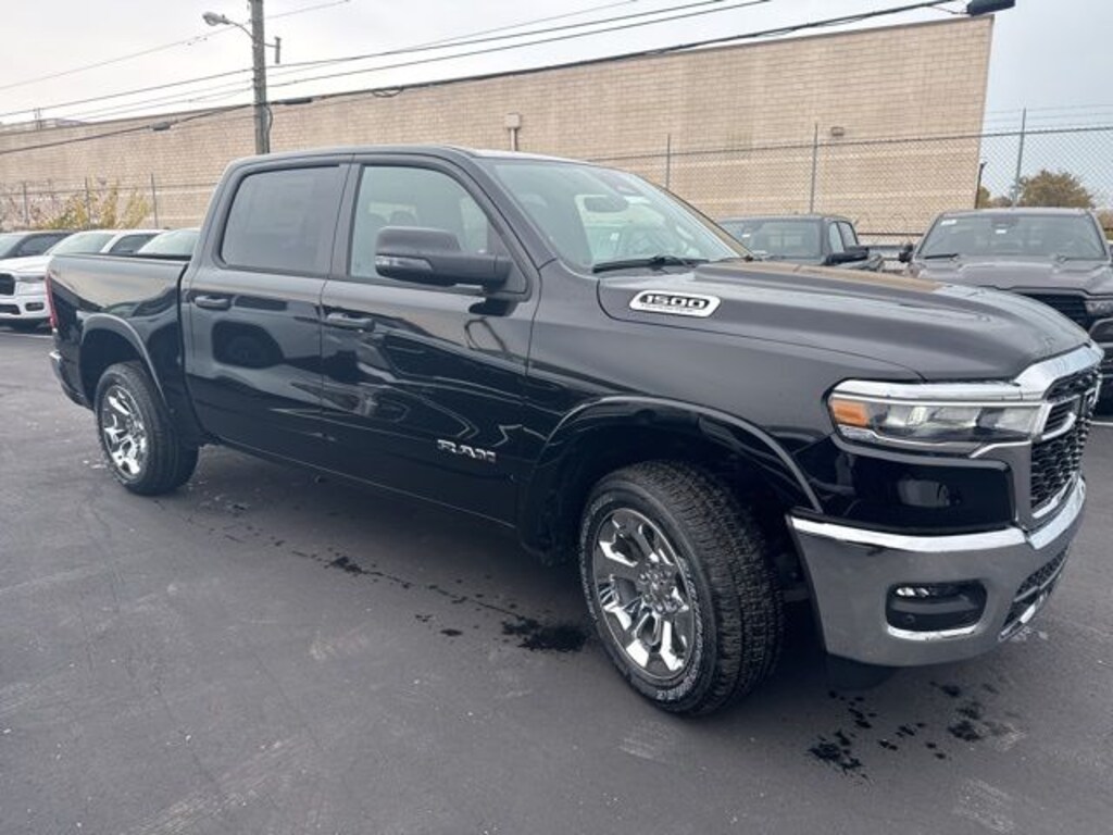 New 2026 Ram 1500 BIG HORN CREW CAB 4X4 5'7 BOX Pickup