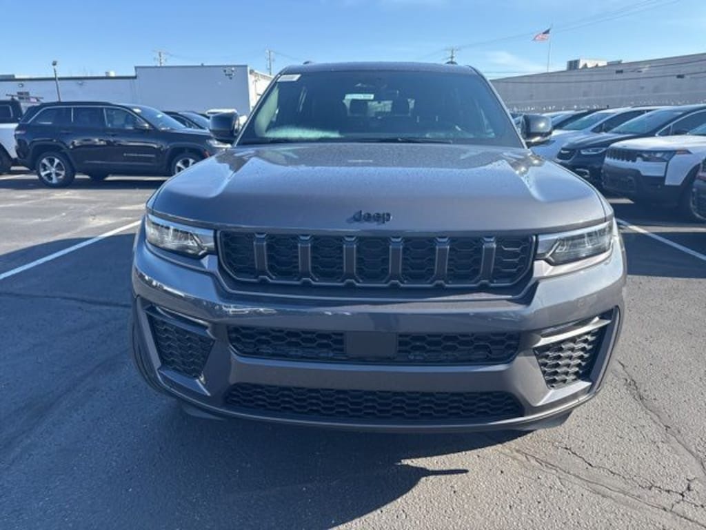 New 2026 Jeep Grand Cherokee L L LIMITED 4X4 Sport Utility