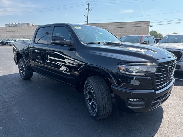 2026 Ram 1500 Laramie photo 3
