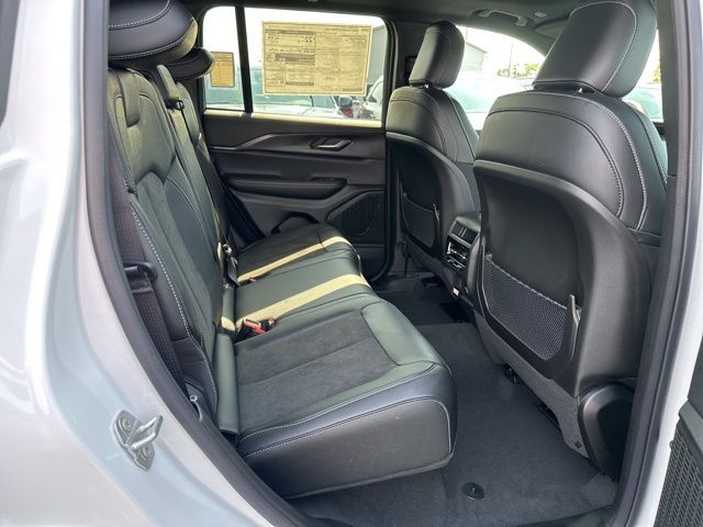 2024 Jeep Grand Cherokee Altitude - Photo 29