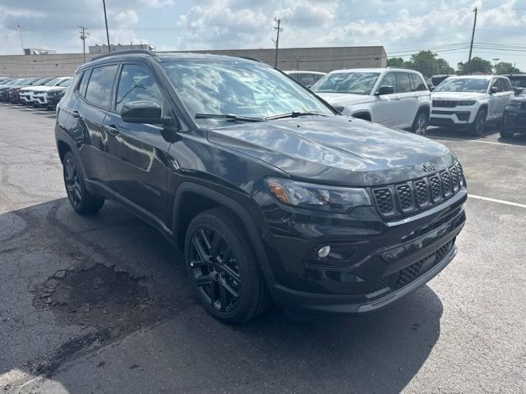 New 2026 Jeep Compass LIMITED ALTITUDE 4X4 Sport Utility