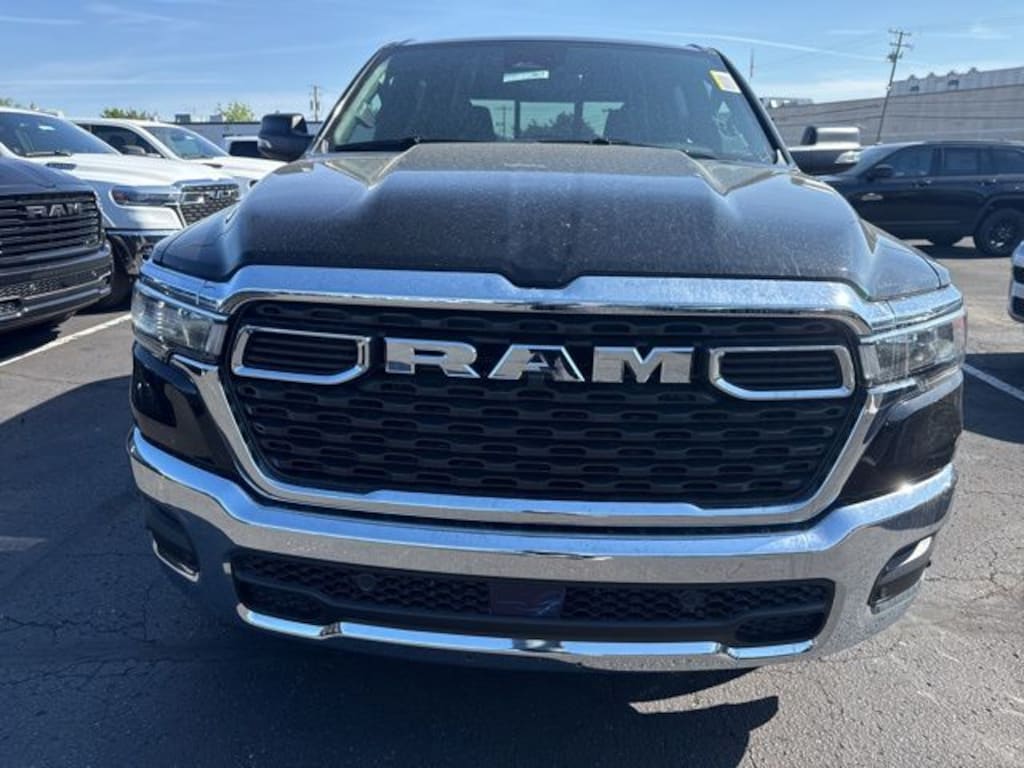 New 2026 Ram 1500 BIG HORN CREW CAB 4X4 5'7 BOX Pickup