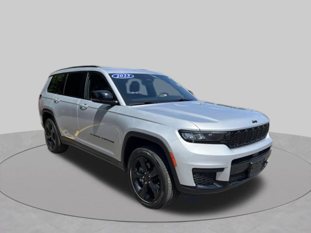 Used 2023 Jeep Grand Cherokee L Laredo SUV