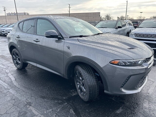 2024 Dodge Hornet GT photo 3