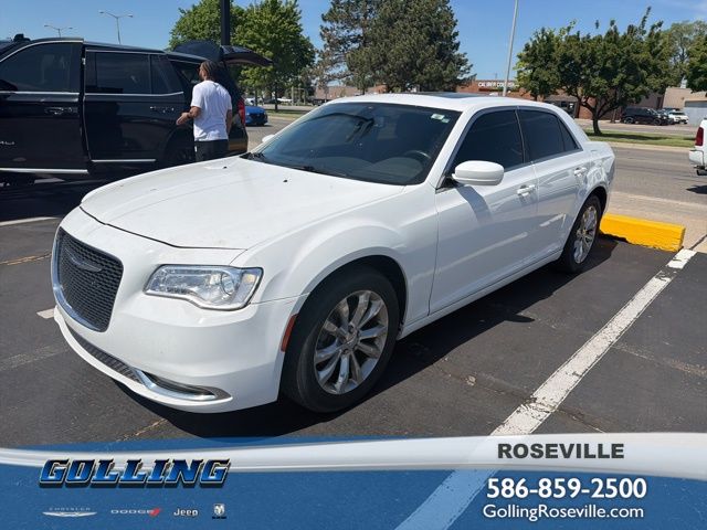 2017 Chrysler 300 Limited AWD's photo