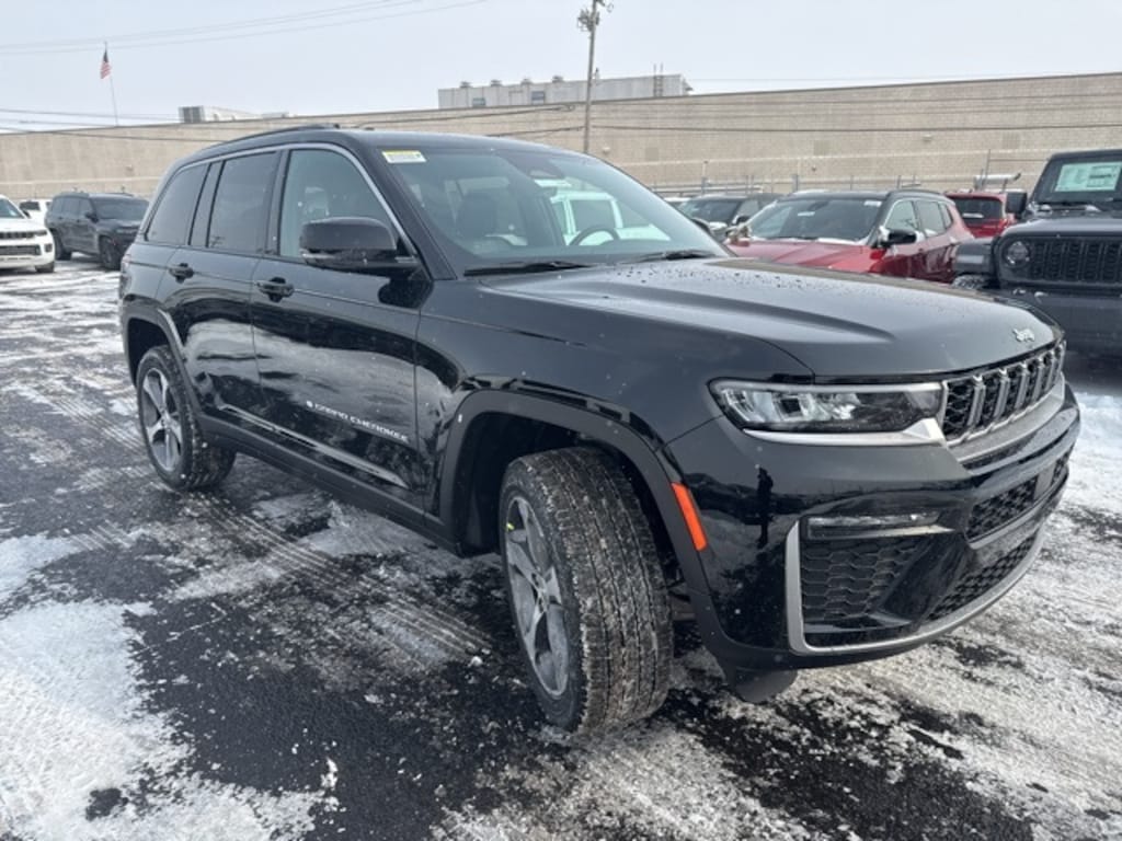 New 2026 Jeep Grand Cherokee LIMITED 4X4 Sport Utility