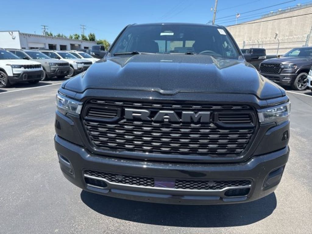 New 2026 Ram 1500 BIG HORN CREW CAB 4X4 5'7 BOX Pickup