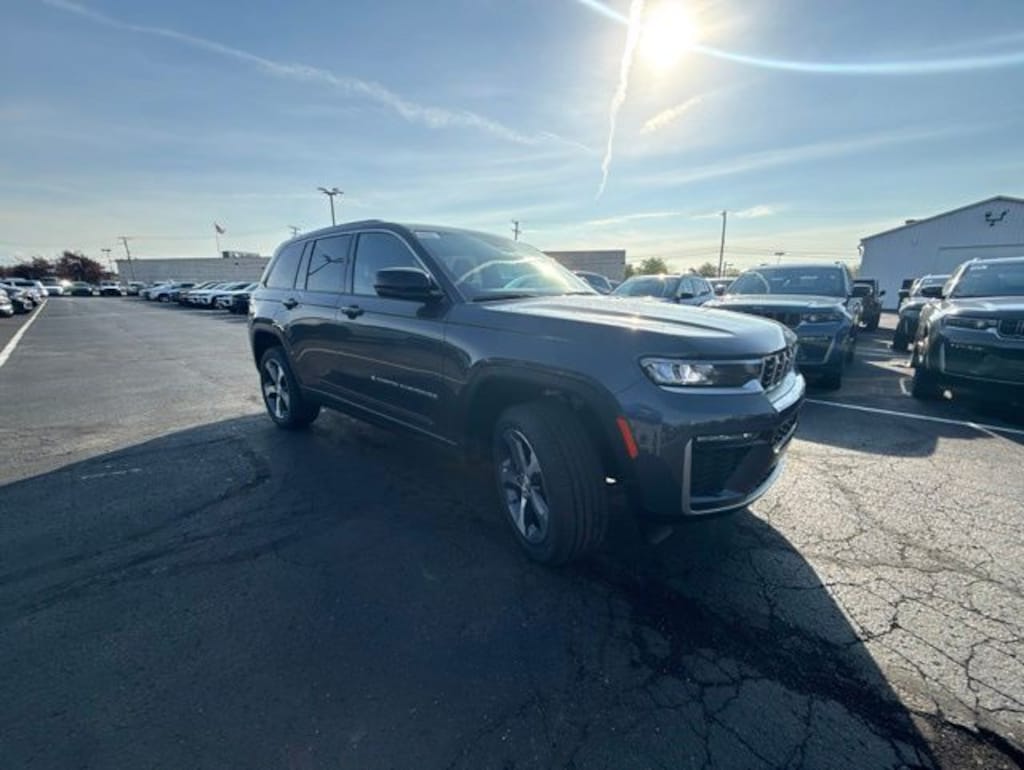 New 2026 Jeep Grand Cherokee LIMITED 4X4 Sport Utility