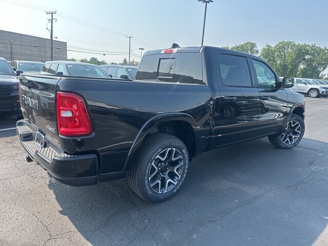 2025 Ram 1500 Laramie photo 4